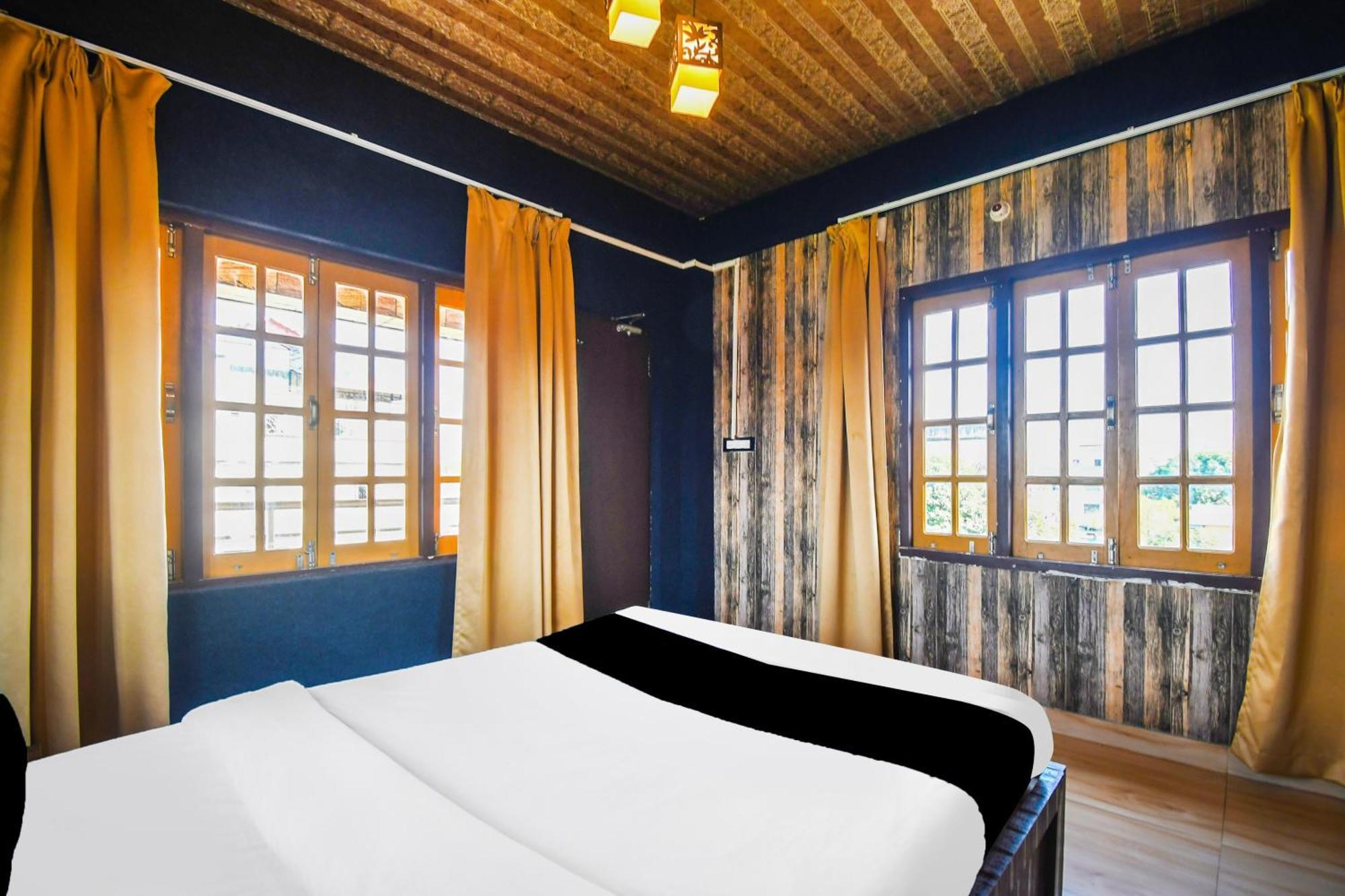 Super Hotel O Champasari Siliguri Formerly Four Fox Suits Panchanai Exterior photo
