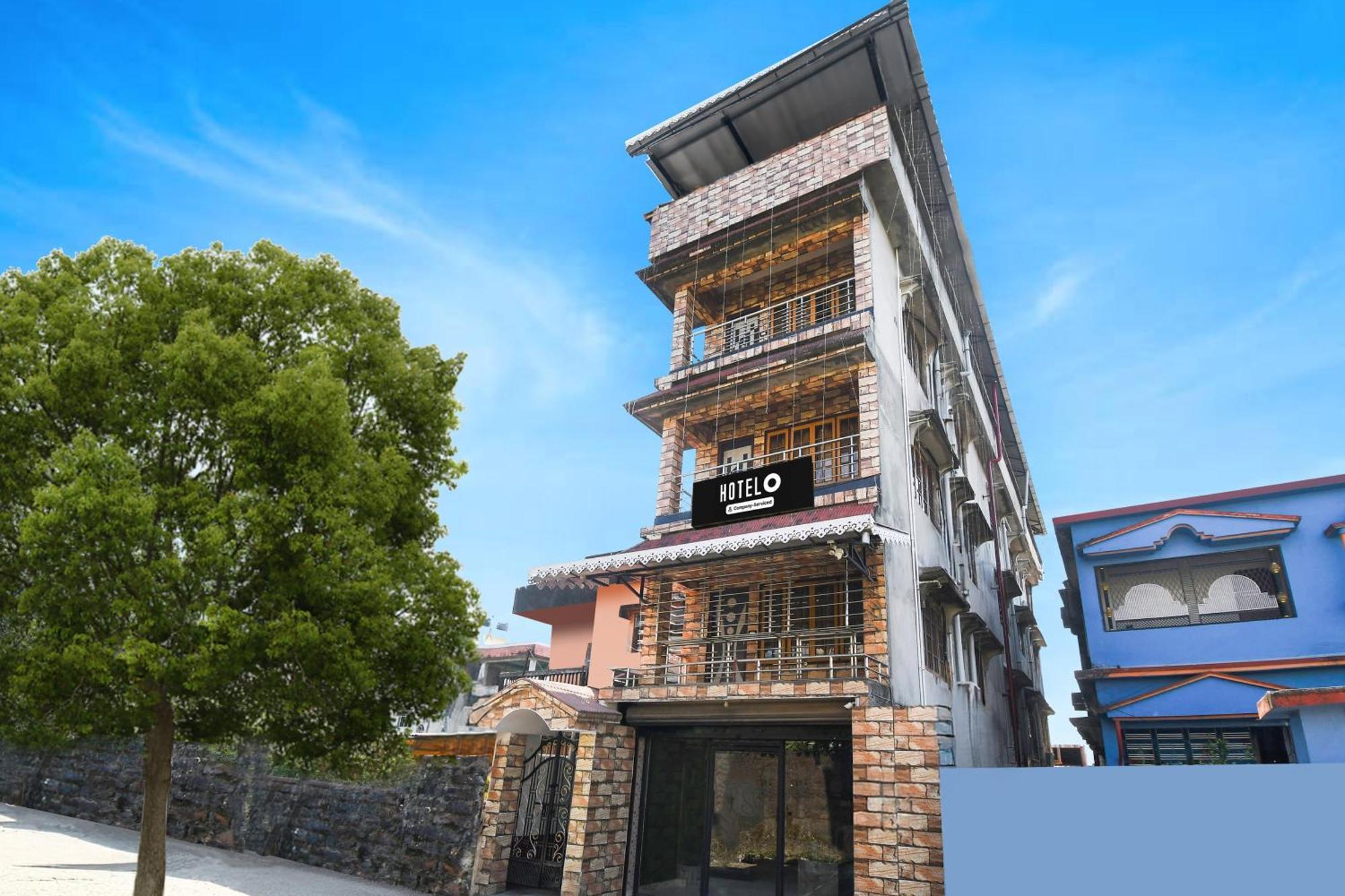 Super Hotel O Champasari Siliguri Formerly Four Fox Suits Panchanai Exterior photo